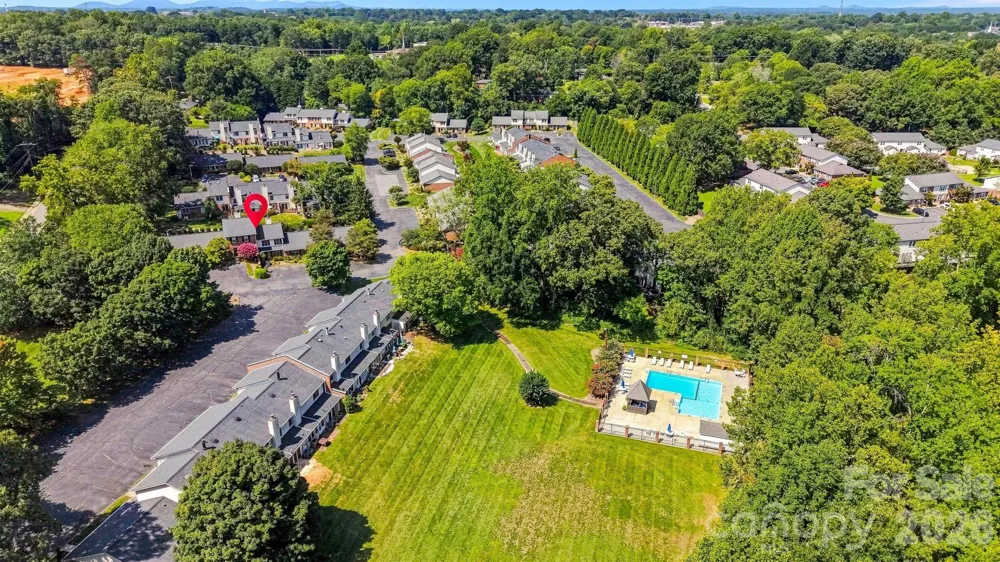 921 21st Avenue NE Hickory, NC 28601
