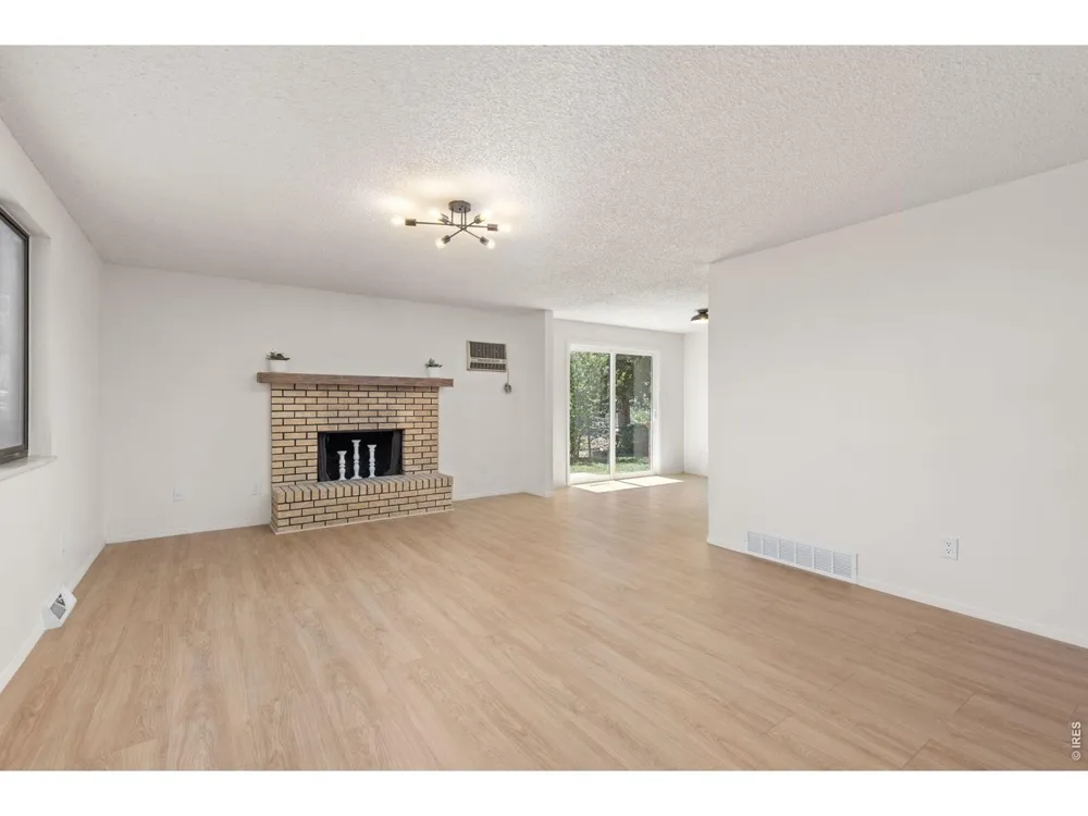 925 Bragg Place Longmont, CO 80501