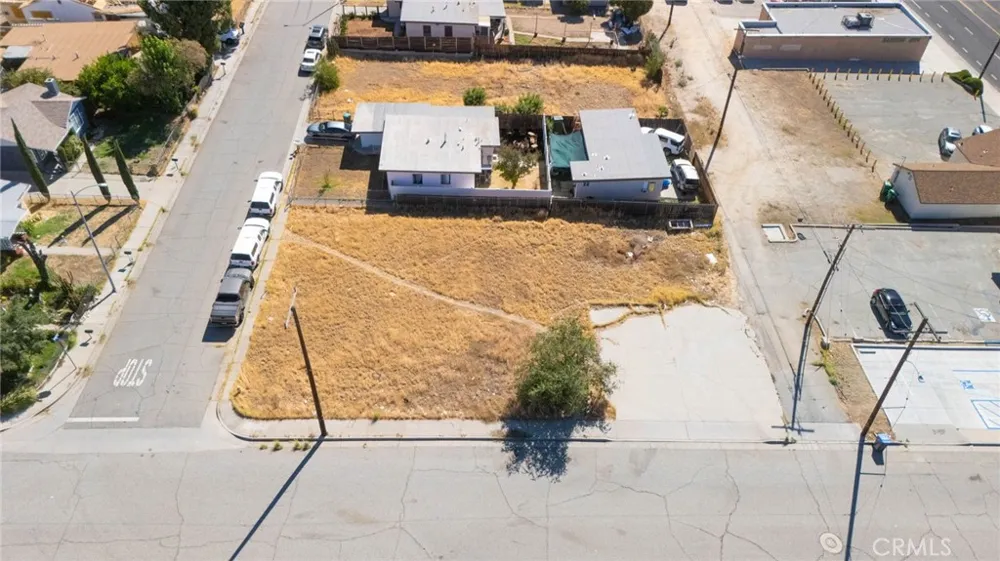 1174 W Hays St Banning, CA 92220