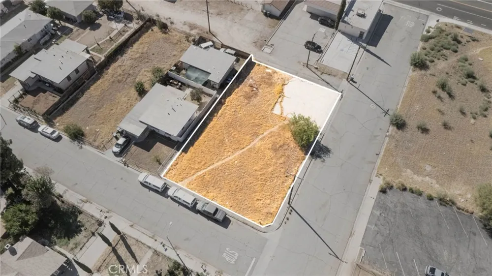 1174 W Hays St Banning, CA 92220