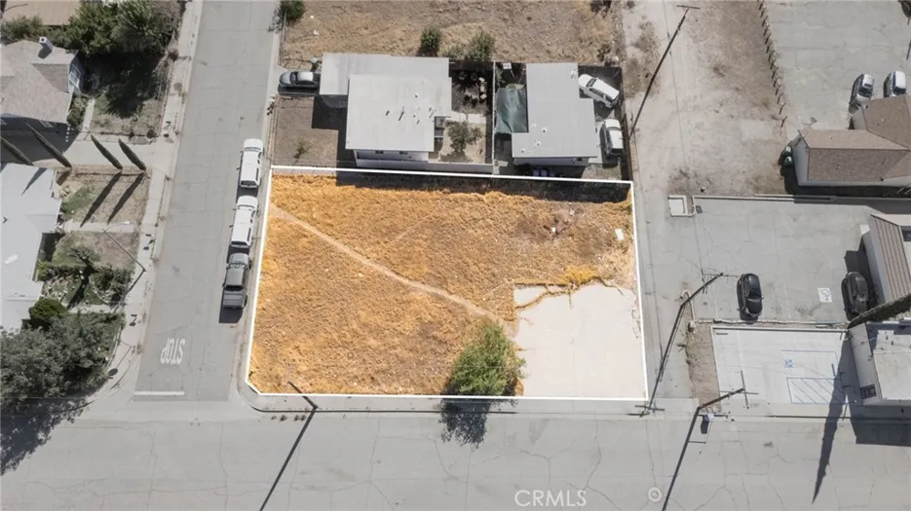 1174 W Hays St Banning, CA 92220