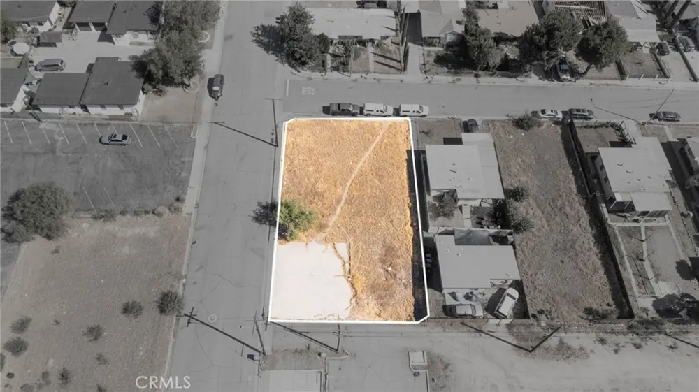 1174 W Hays St Banning, CA 92220