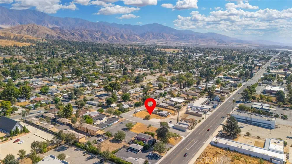 1174 W Hays St Banning, CA 92220