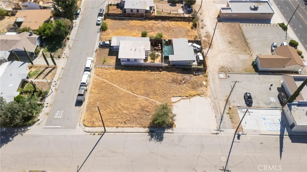 1174 W Hays St Banning, CA 92220