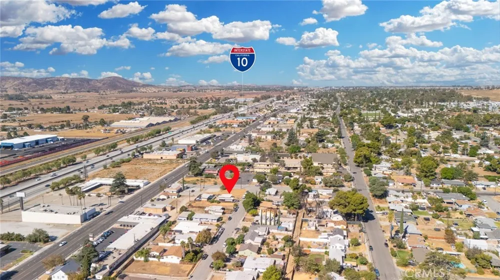 1174 W Hays St Banning, CA 92220