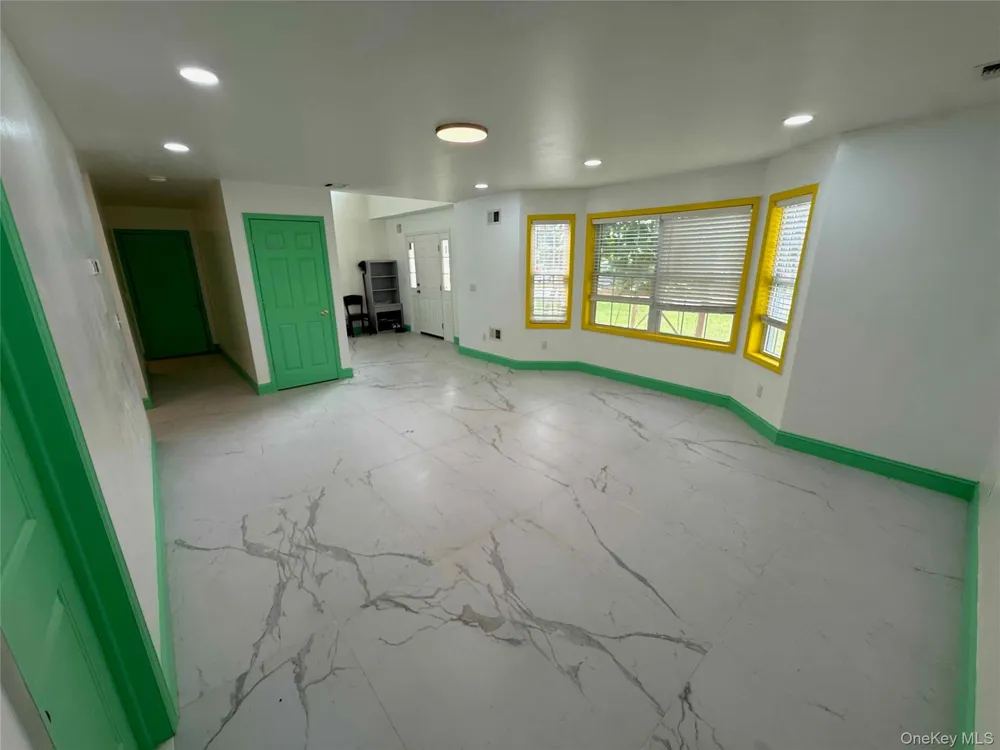 20 3rd Street Middletown, NY 10940