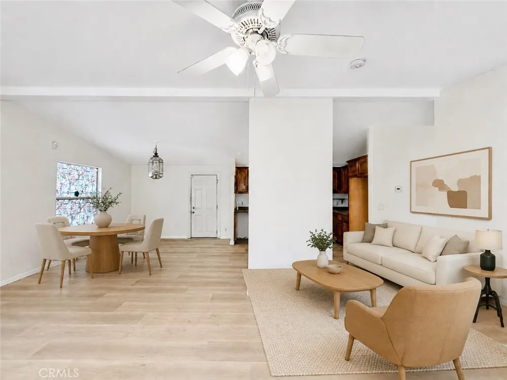 3067 Carl Riverside, CA 92507