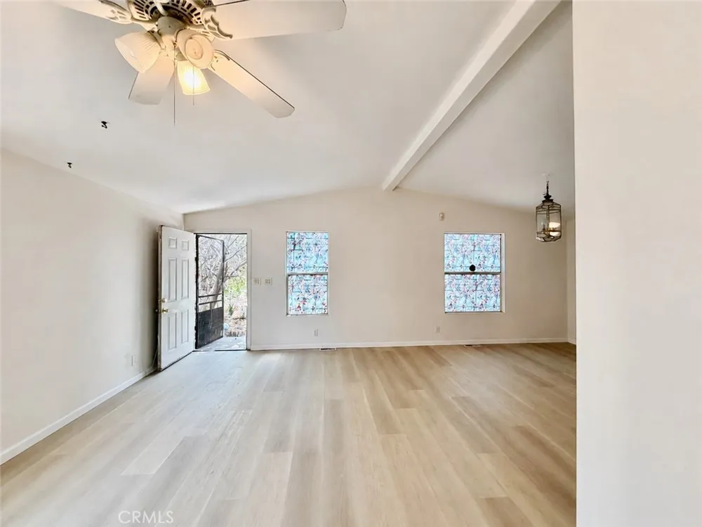 3067 Carl Riverside, CA 92507
