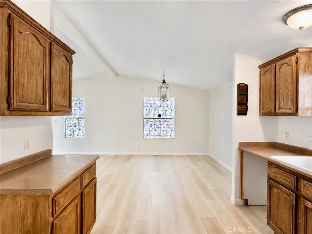 3067 Carl Riverside, CA 92507