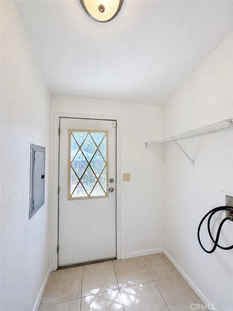 3067 Carl Riverside, CA 92507