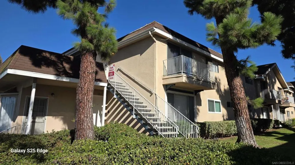 4475 Dale #222 La Mesa, CA 91941