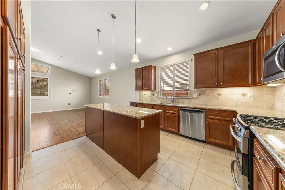 7816 Rawls Drive Hemet, CA 92545