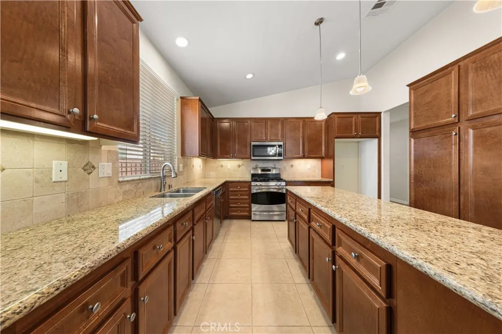 7816 Rawls Drive Hemet, CA 92545