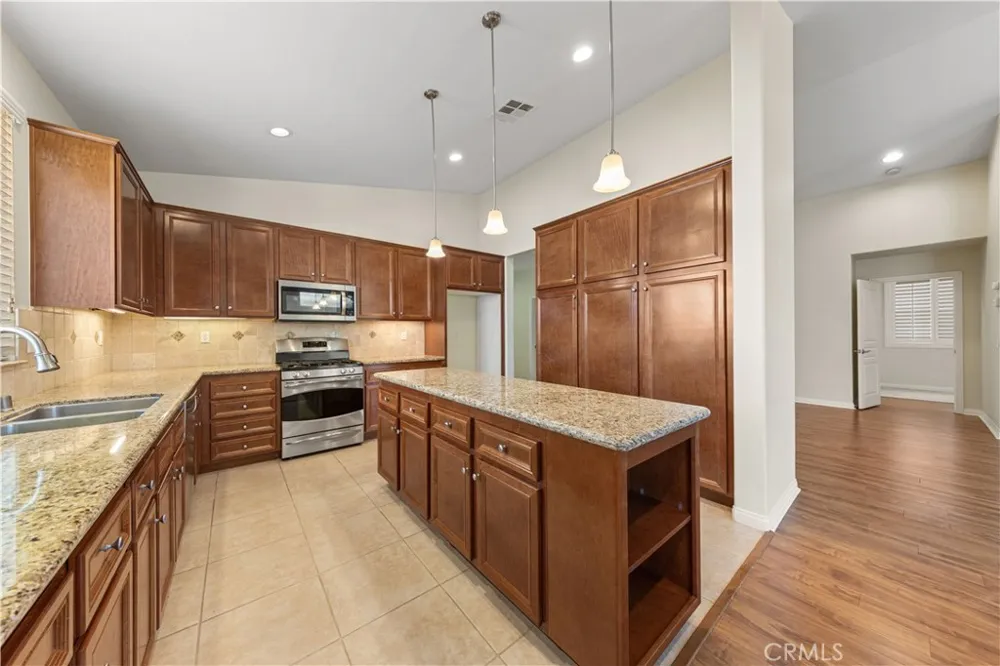 7816 Rawls Drive Hemet, CA 92545
