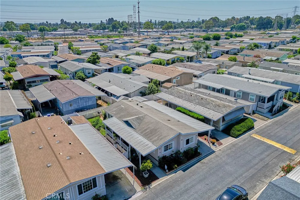 3595 Santa Fe #155 Long Beach, CA 90810