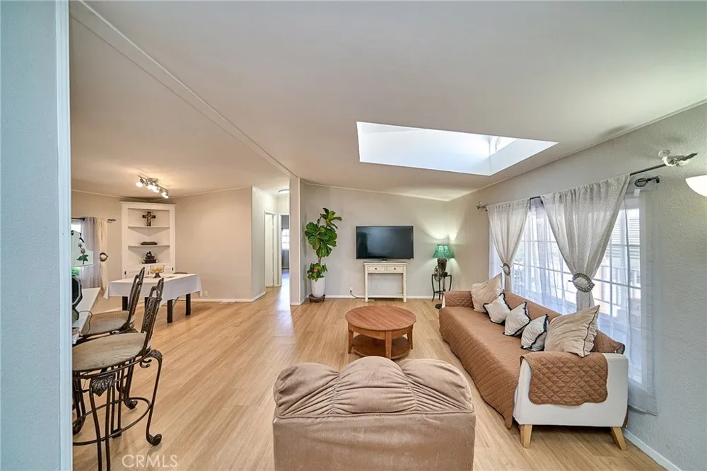 3595 Santa Fe #155 Long Beach, CA 90810