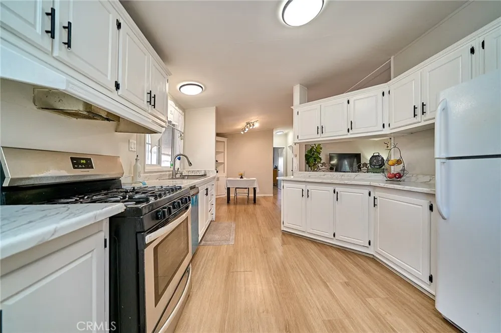 3595 Santa Fe #155 Long Beach, CA 90810