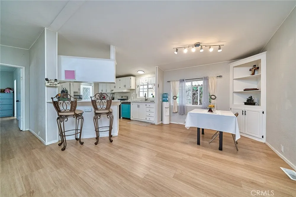 3595 Santa Fe #155 Long Beach, CA 90810