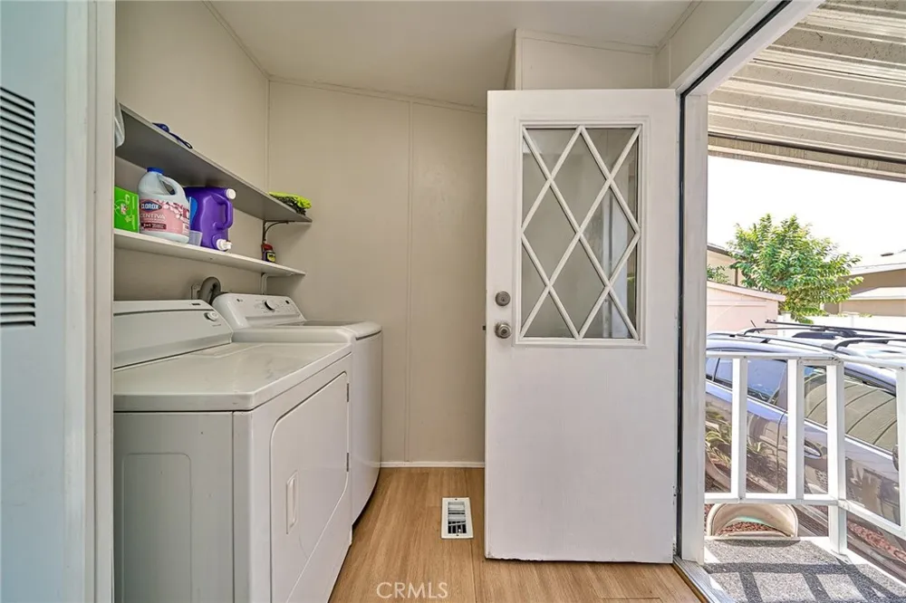 3595 Santa Fe #155 Long Beach, CA 90810