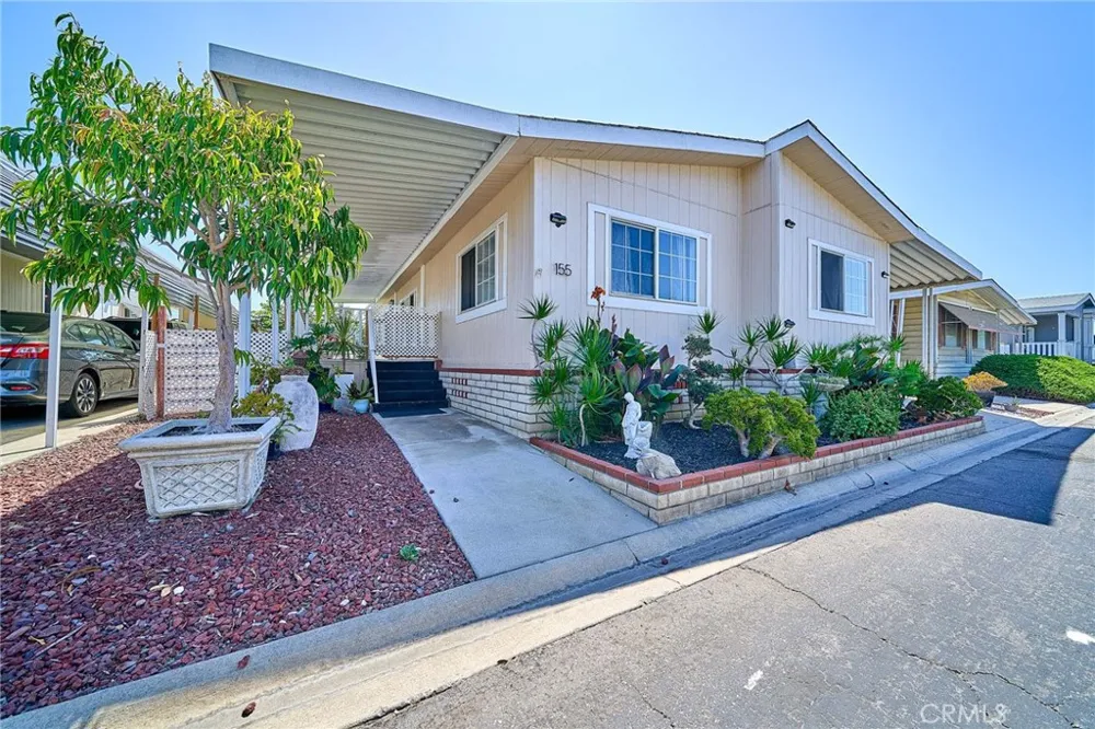 3595 Santa Fe #155 Long Beach, CA 90810