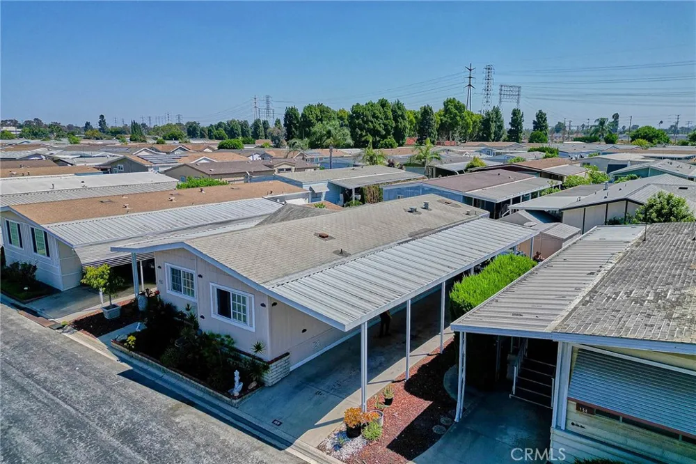3595 Santa Fe #155 Long Beach, CA 90810