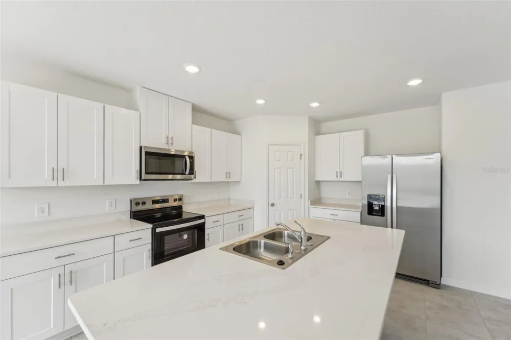 3824 GIORGIO DRIVE Winter Haven, FL 33884