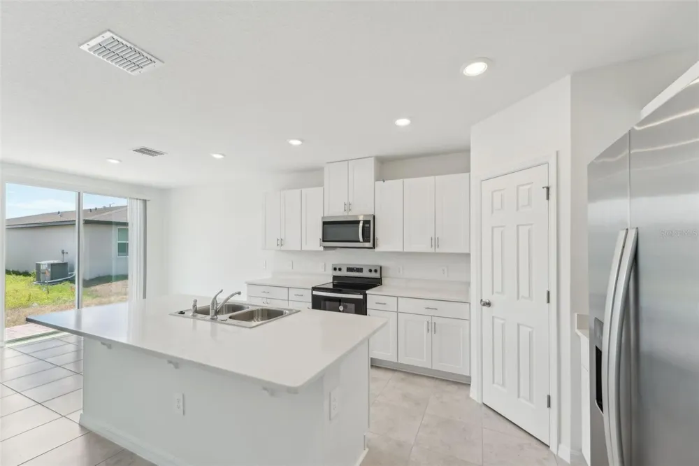 3824 GIORGIO DRIVE Winter Haven, FL 33884