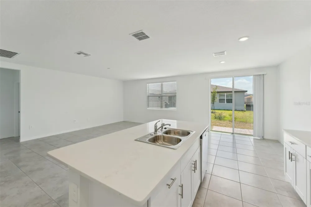3824 GIORGIO DRIVE Winter Haven, FL 33884