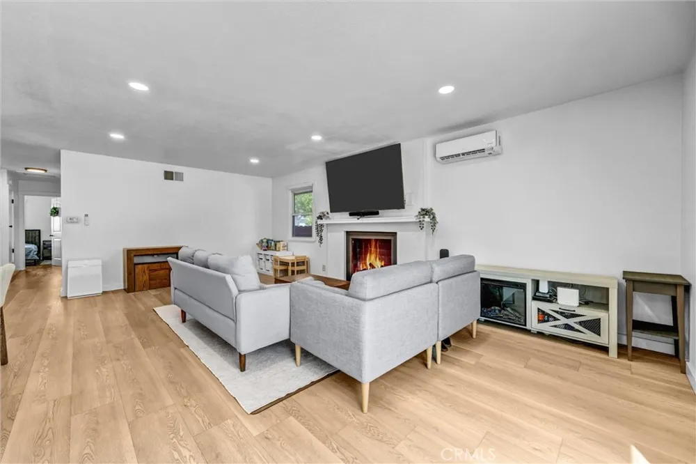 10918 Kentucky Whittier, CA 90603