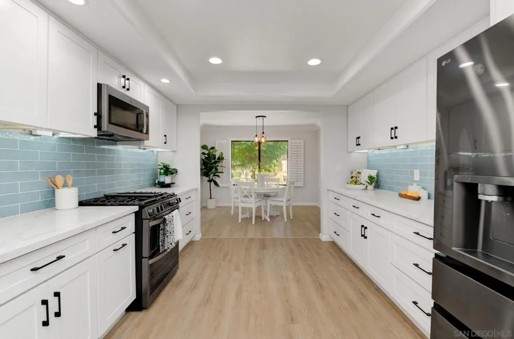 5285 Reservoir San Diego, CA 92115