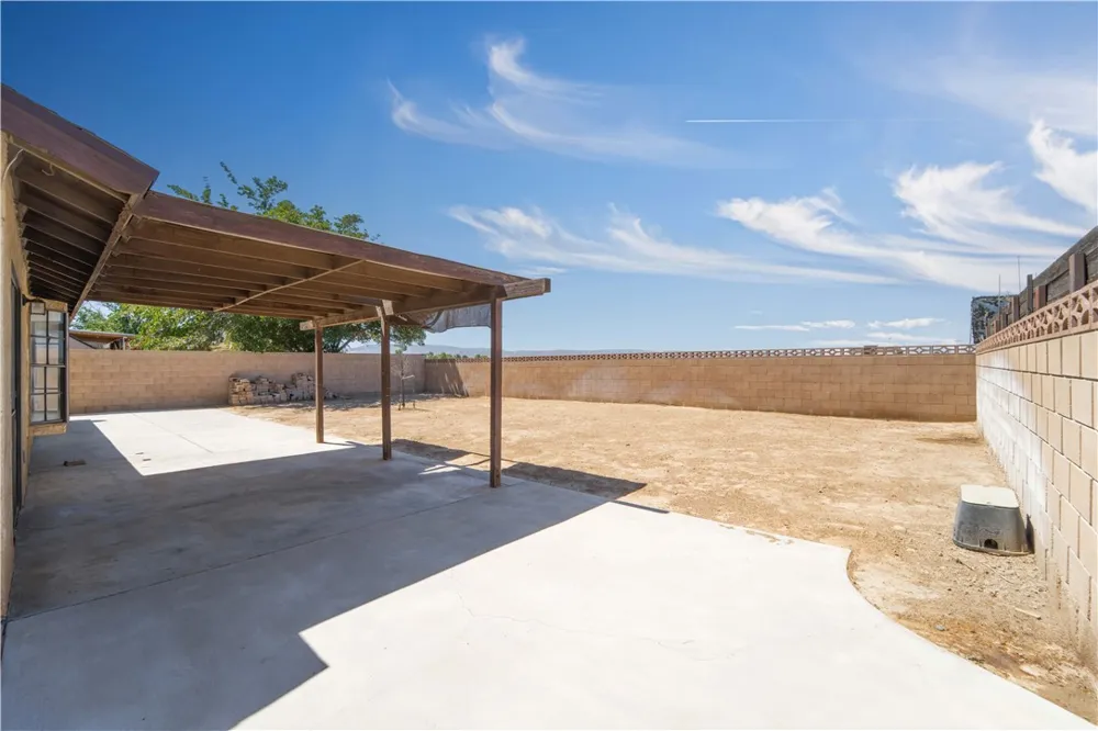 45115 18th Street W Lancaster, CA 93534