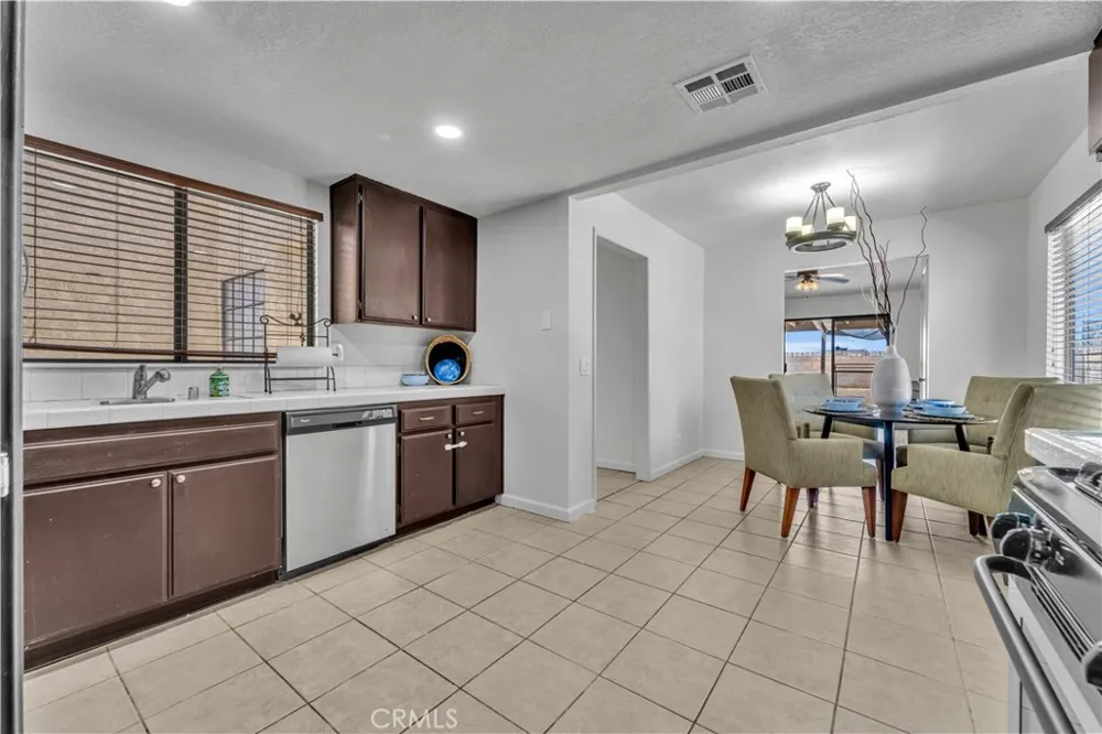 45115 18th Street W Lancaster, CA 93534