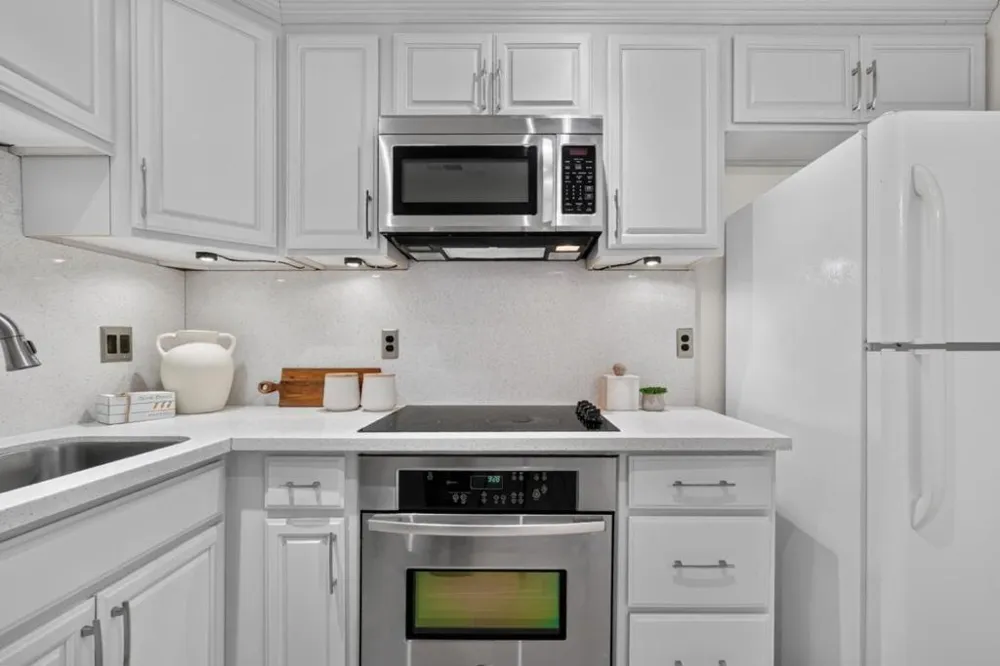 379 Dunsmuir Terrace #3 Sunnyvale, CA 94085