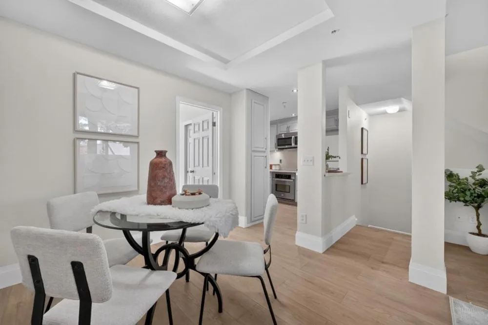379 Dunsmuir Terrace #3 Sunnyvale, CA 94085