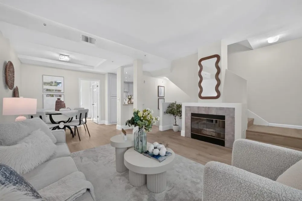 379 Dunsmuir Terrace #3 Sunnyvale, CA 94085