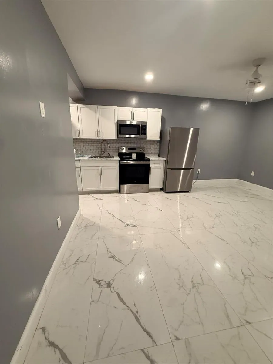 5170 NW 73RD WAY Lauderhill, FL 33319