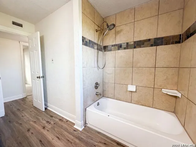 1308 LONGHORN DR Floresville, TX 78114