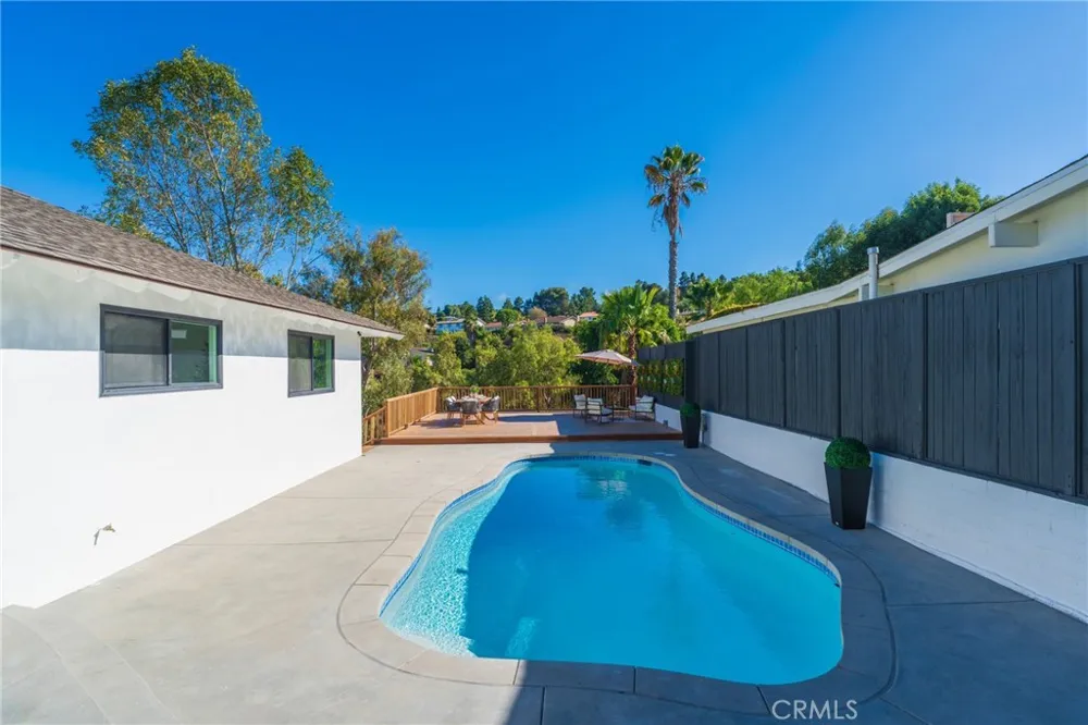 30 Santa Bella Rd Rolling Hills Estates, CA 90274