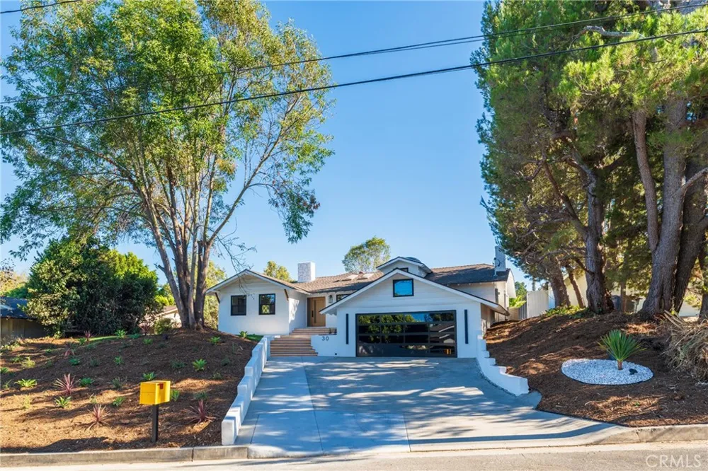 30 Santa Bella Rd Rolling Hills Estates, CA 90274