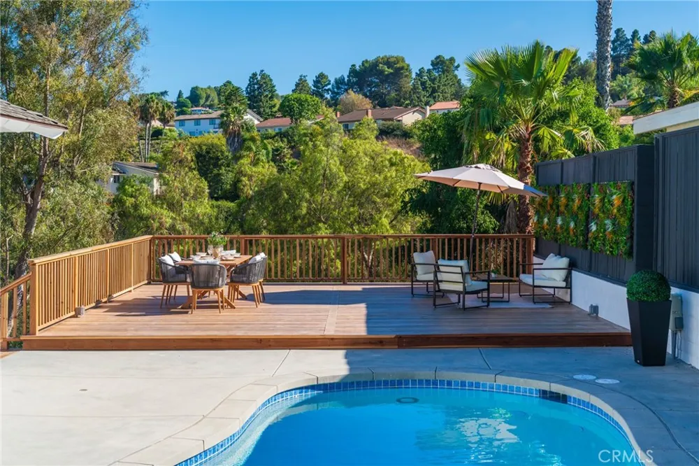 30 Santa Bella Rd Rolling Hills Estates, CA 90274