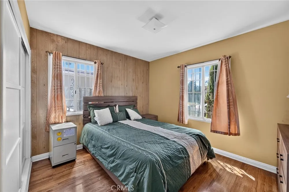 14100 S Mariposa Gardena, CA 90247