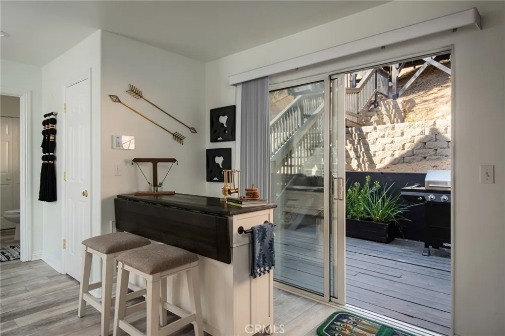 28824 Zion Drive Lake Arrowhead, CA 92352