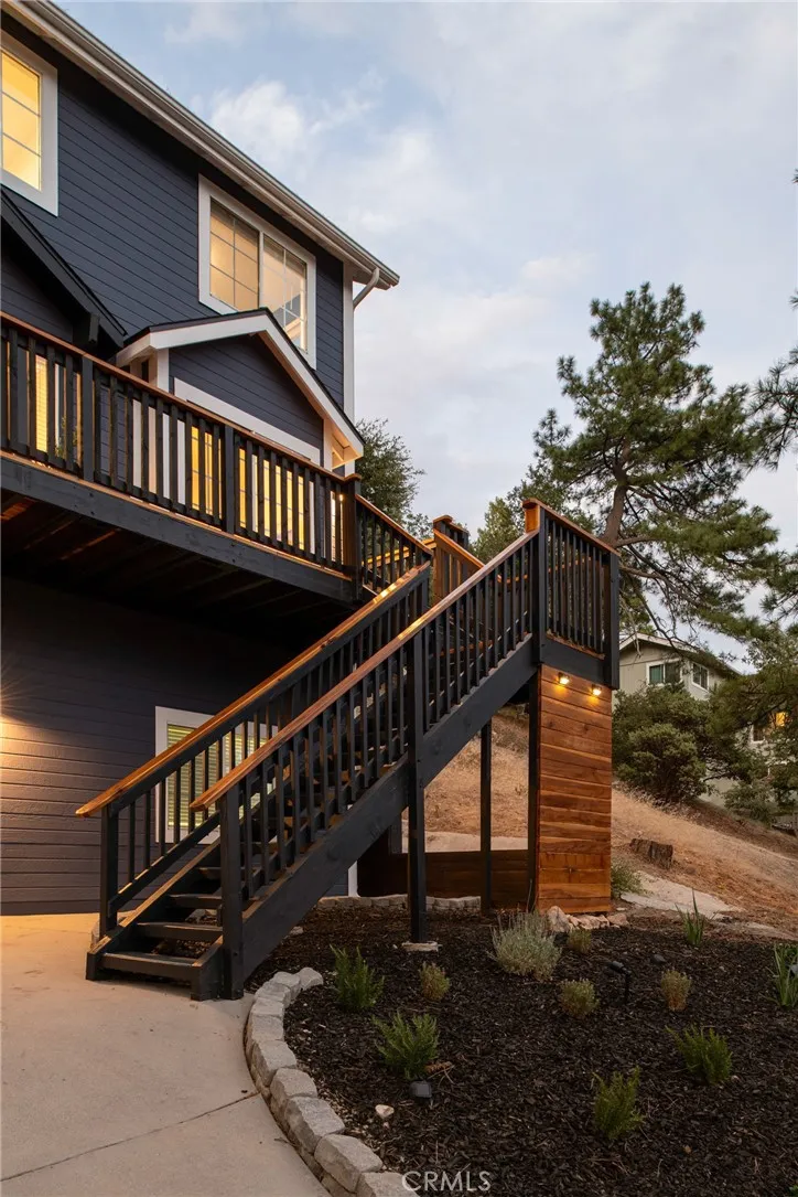 28824 Zion Drive Lake Arrowhead, CA 92352