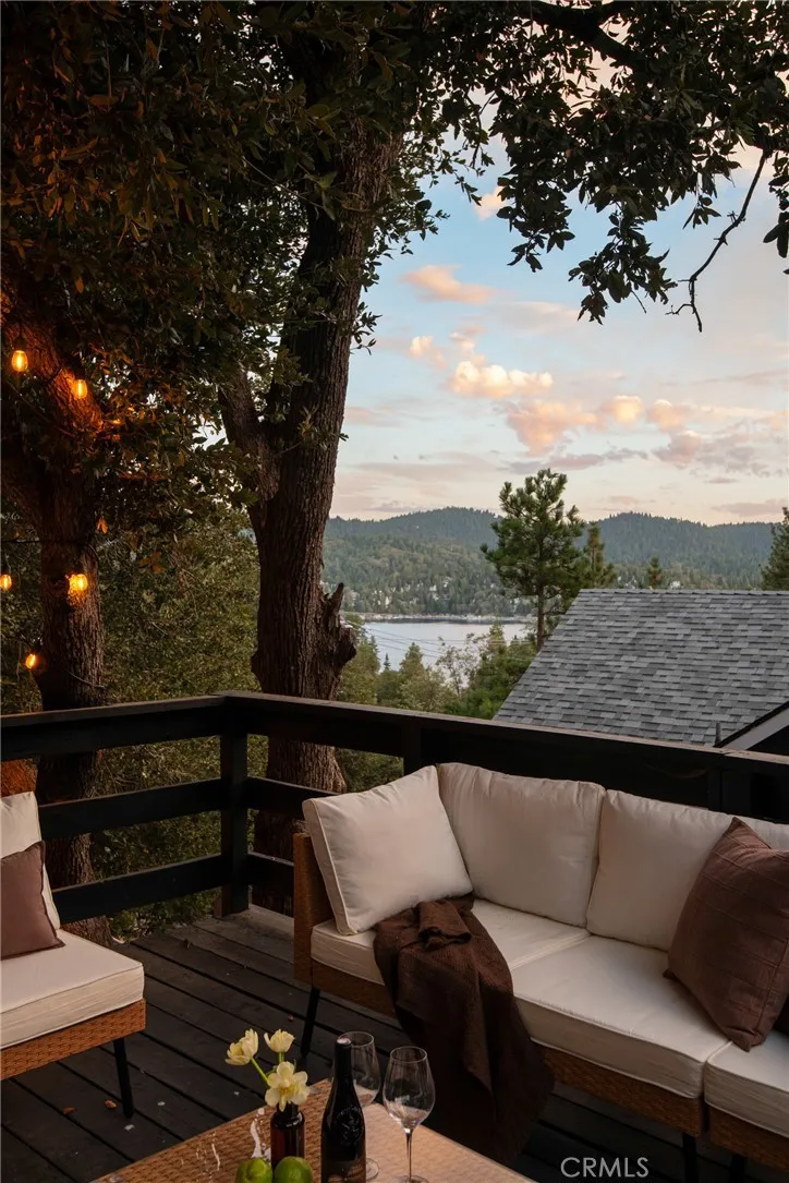 28824 Zion Drive Lake Arrowhead, CA 92352