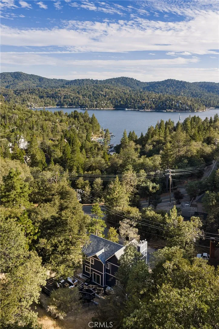 28824 Zion Drive Lake Arrowhead, CA 92352