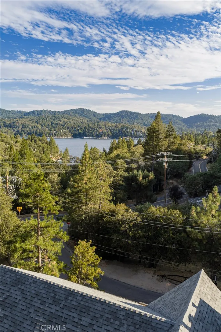 28824 Zion Drive Lake Arrowhead, CA 92352