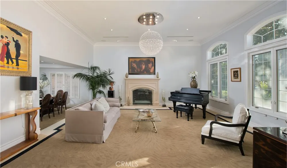 5320 Louise Avenue Encino, CA 91316
