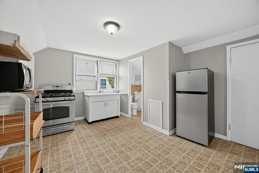 258 22nd Street Paterson, NJ 07514