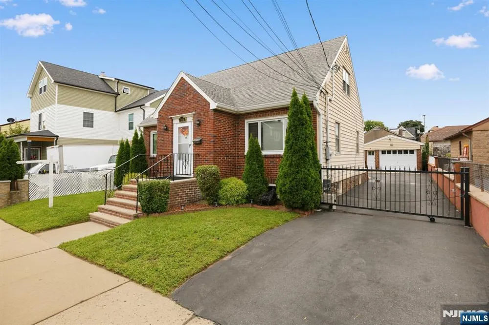 258 22nd Street Paterson, NJ 07514