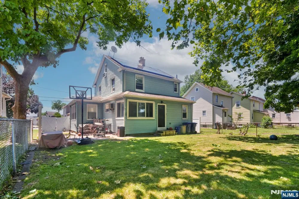 330 Simons Avenue Hackensack, NJ 07601